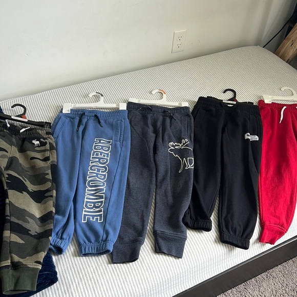 Abercrombie kids!! Boys fleece joggers!!! - Picture 1 of 2
